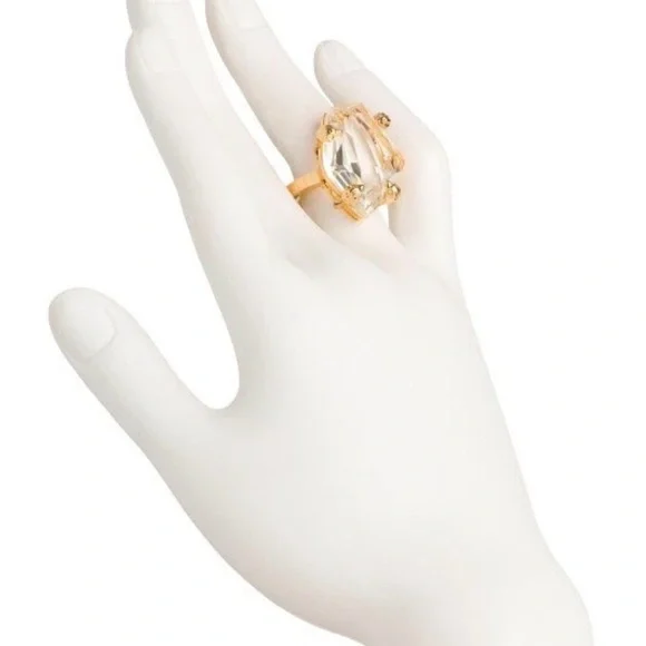 Kurt Geiger London Eagle Stone Clear Asymmetrical Shape Cocktail Ring Size 7 - Picture 3 of 8
